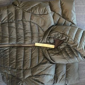 Lululemon long puffer coat size 6